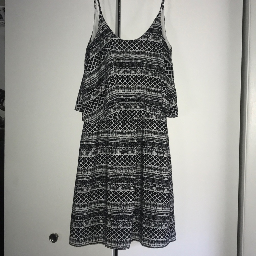 Black/white Sun dress